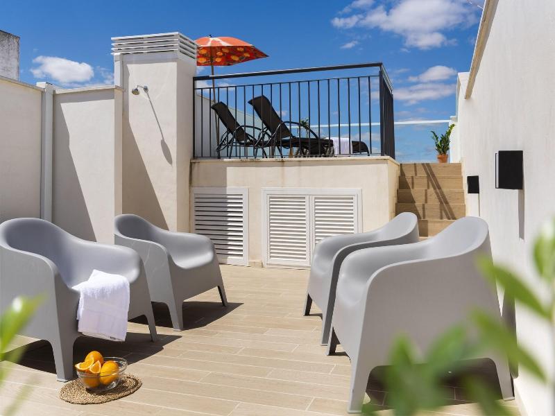 Casa Triana 1888 Suites By Ã‰poca image