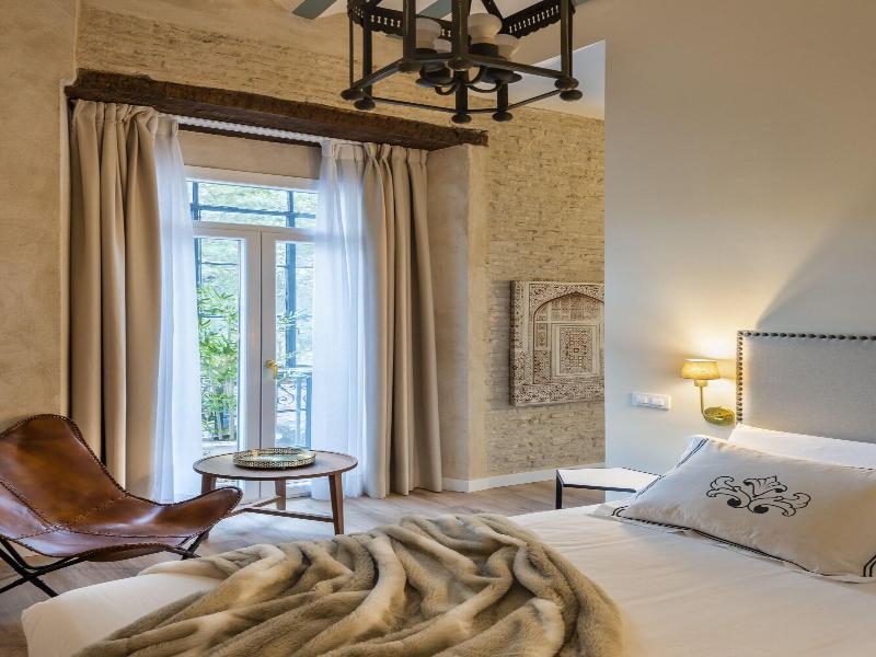 Casa Sevilla 1855 Suites By Ã‰poca image