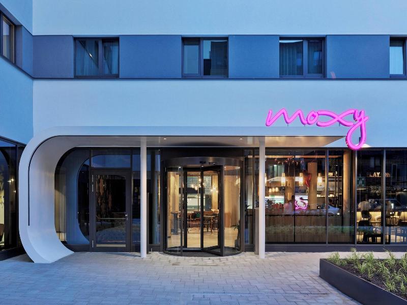 Moxy Hamburg Altona image