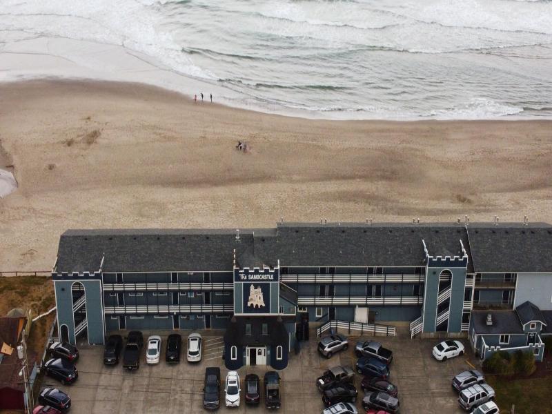 Sandcastle Beachfront Motel