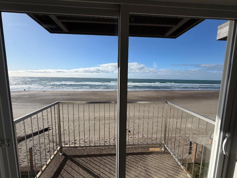 Sandcastle Beachfront Motel — photo 21