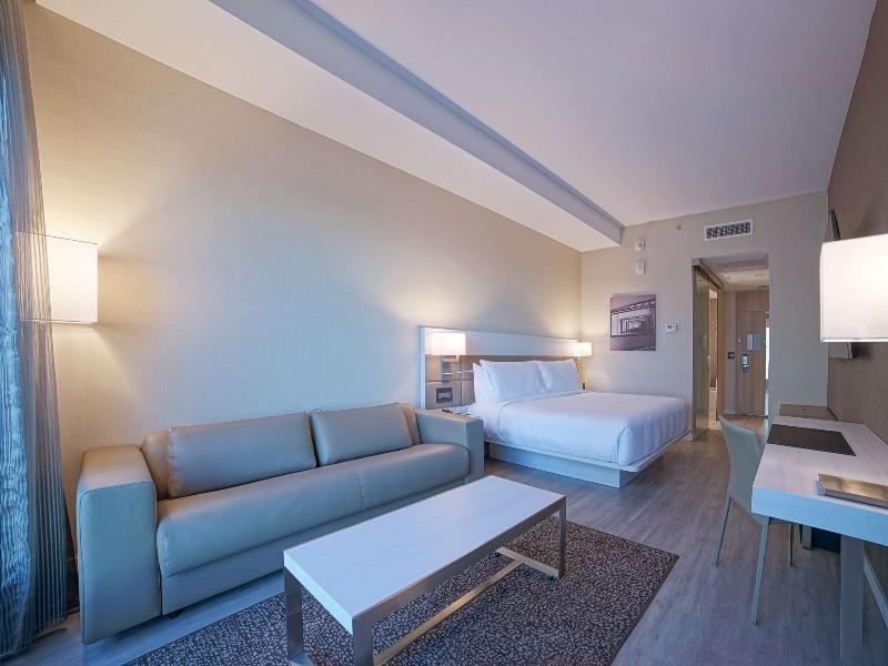 Ac Hotel By Marriott Fort Lauderdale Airport image