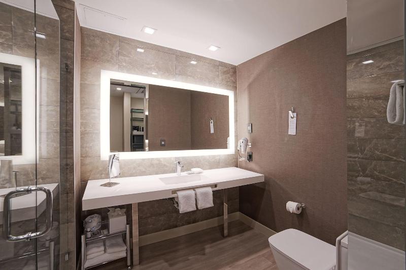 Ac Hotel By Marriott Fort Lauderdale Airport image