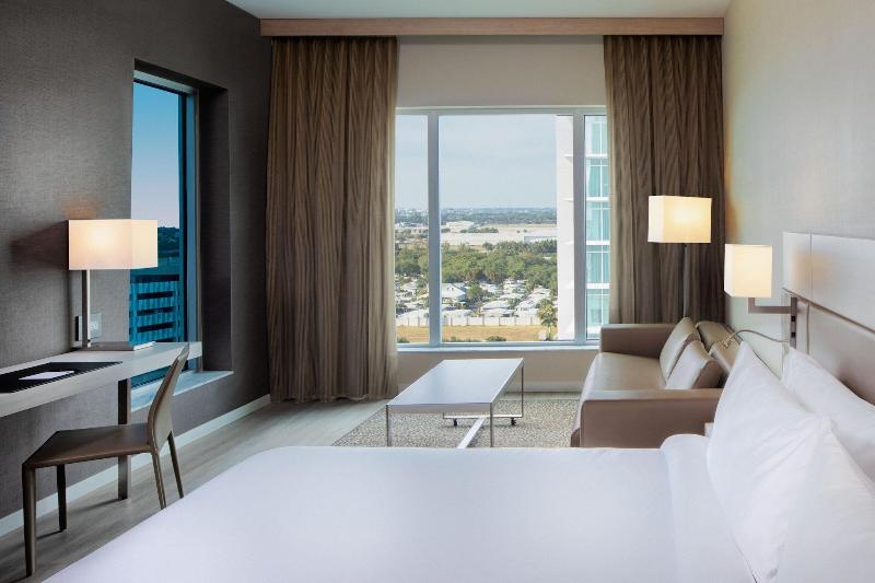 Ac Hotel By Marriott Fort Lauderdale Airport image
