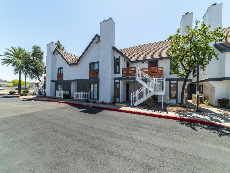 Metro Phx Apartments image