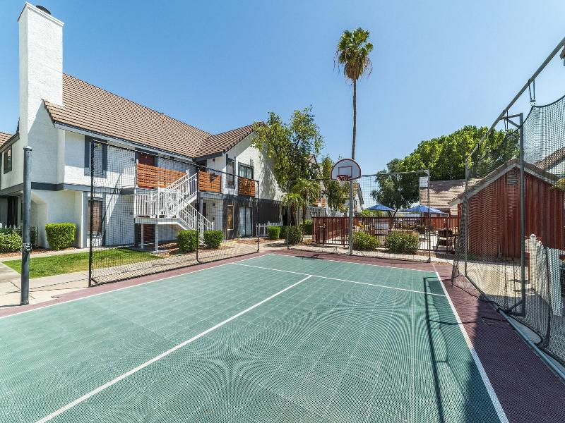 Metro Phx Apartments image