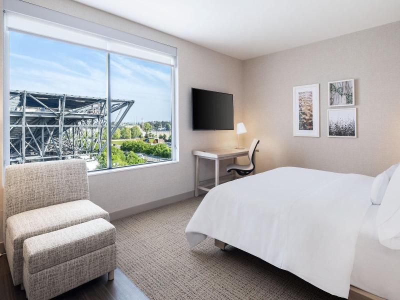 Element San Jose Airport image