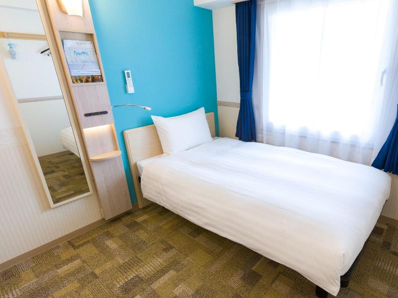 Toyoko Inn Tsubame-sanjo Ekimae image