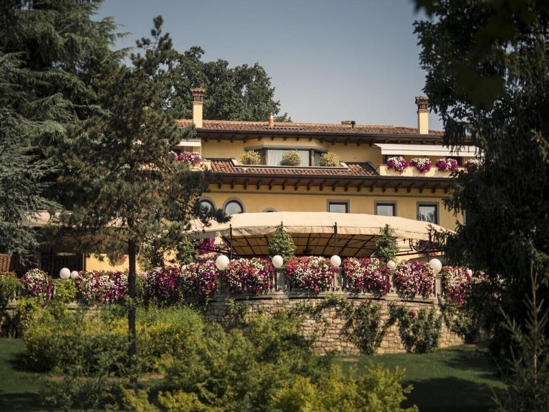 Relais Chateaux Da Vittorio image