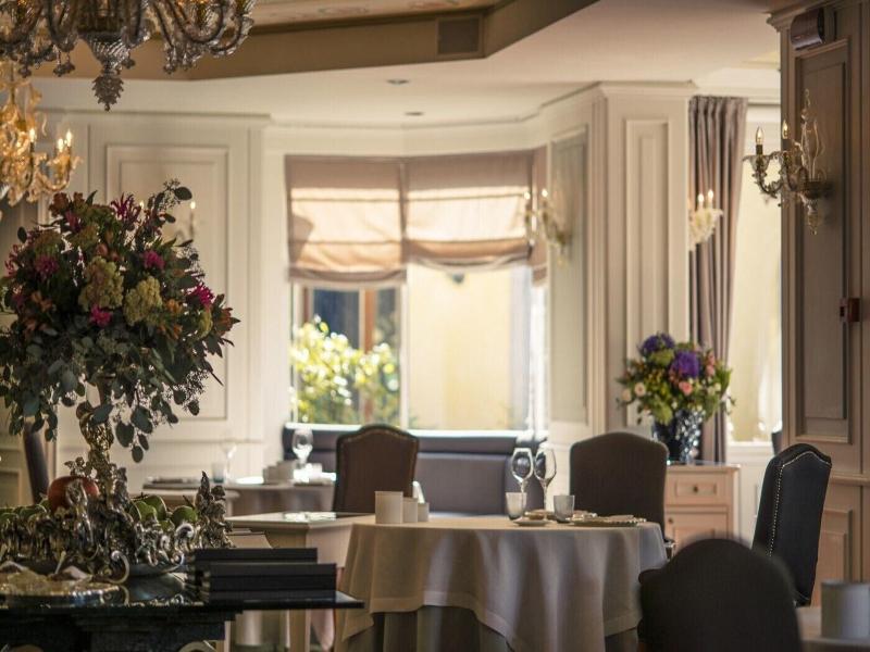 Relais Chateaux Da Vittorio image