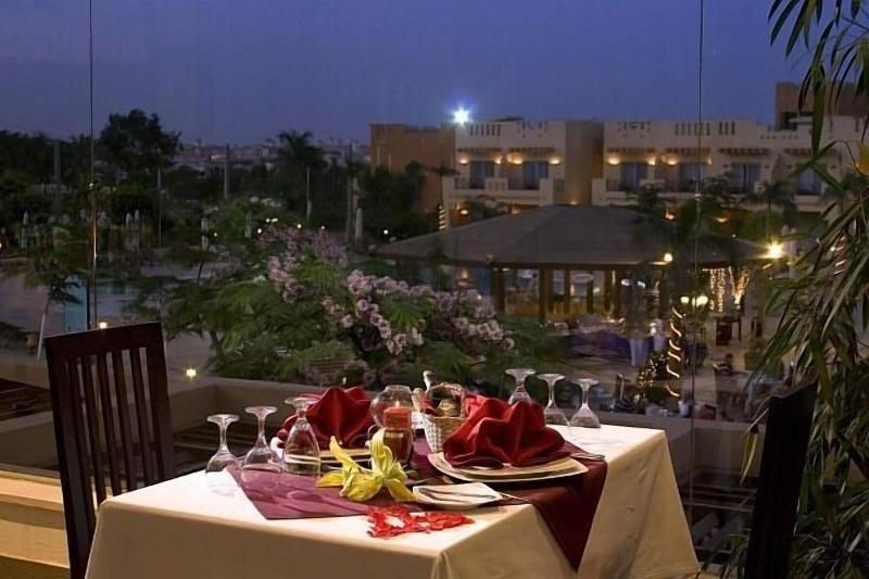 Swiss Inn Plaza image