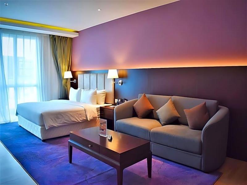 Olympia City Hotel By Dara image