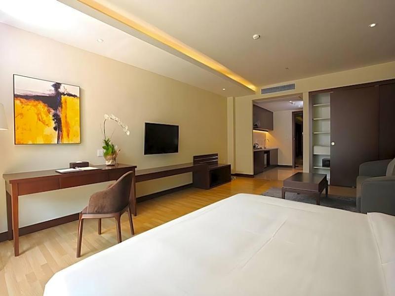 Olympia City Hotel By Dara image