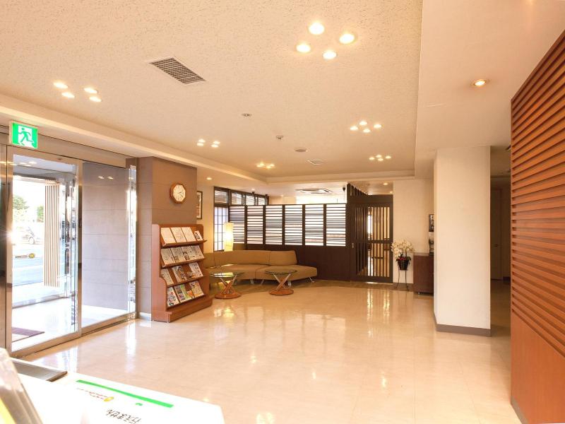 Business Hotel Isezaki Heisei Inn image