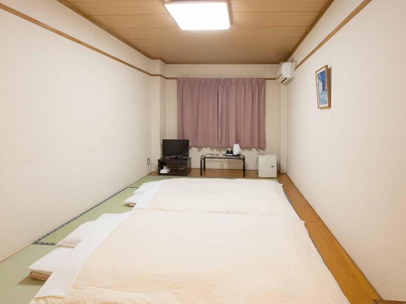 Business Hotel Isezaki Heisei Inn image