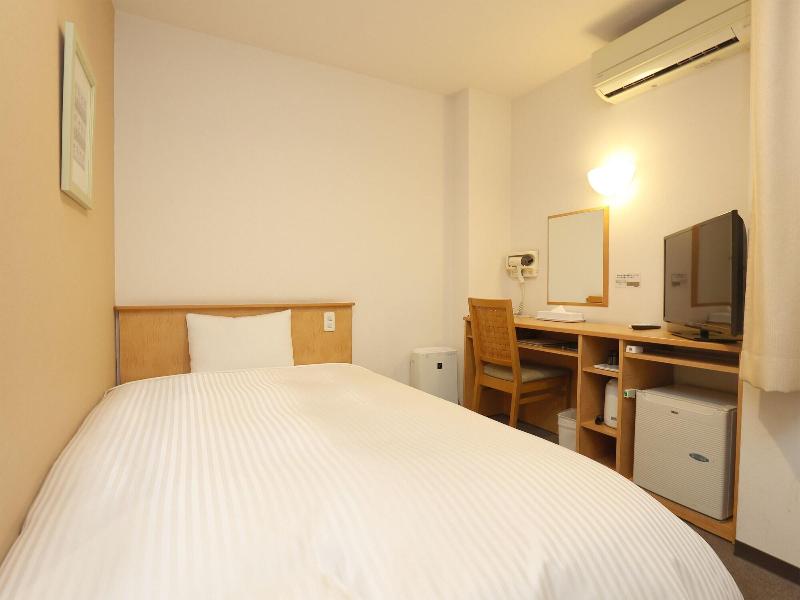 Business Hotel Isezaki Heisei Inn image