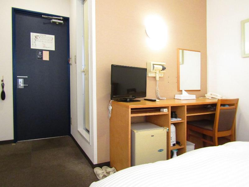 Business Hotel Isezaki Heisei Inn image