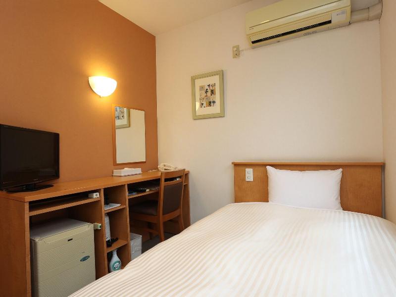 Business Hotel Isezaki Heisei Inn image