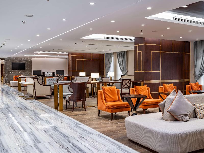 Wirgan Al Noor, Tapestry Collection by Hilton image