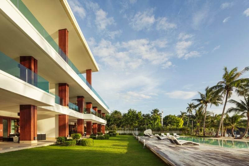 Under The Stars Luxury Apartment image