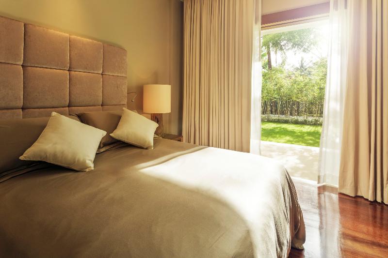 Under The Stars Luxury Apartment image