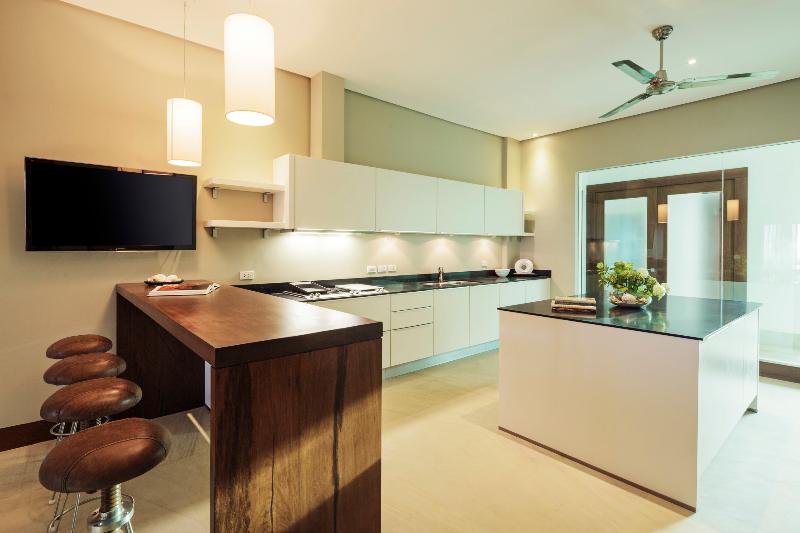 Under The Stars Luxury Apartment image