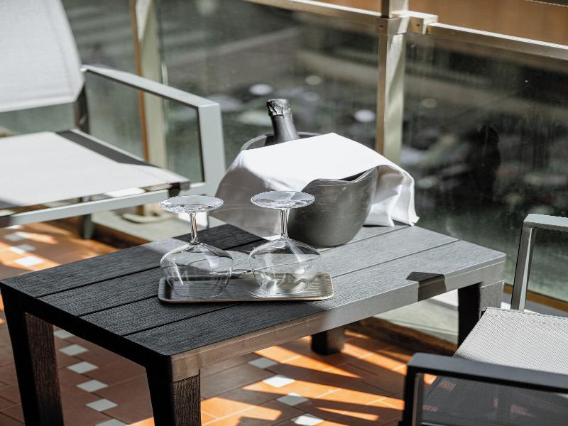 Riviera Suites image