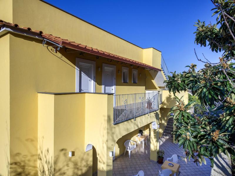 La Vigna Rooms Apartments image