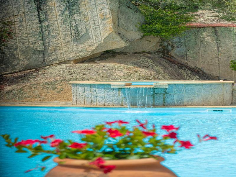 Paghe Eco Luxury Experience image