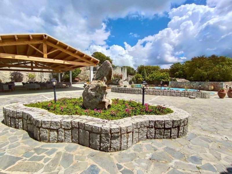Paghe Eco Luxury Experience image