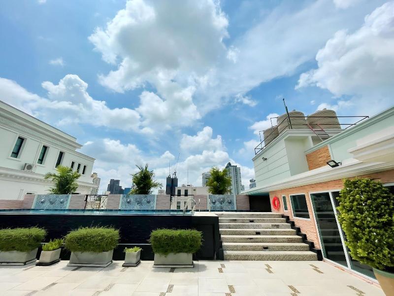 Syama Hana Executive Apartment Thonglor image
