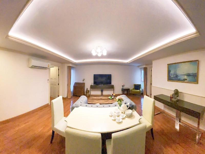 Syama Hana Executive Apartment Thonglor image