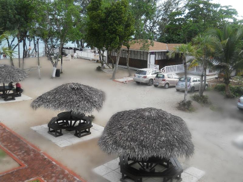 Coral Harbour Beach House And Villas image