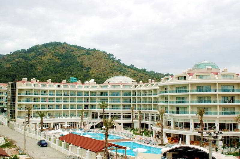 Deluxe Hotel Pinetapark