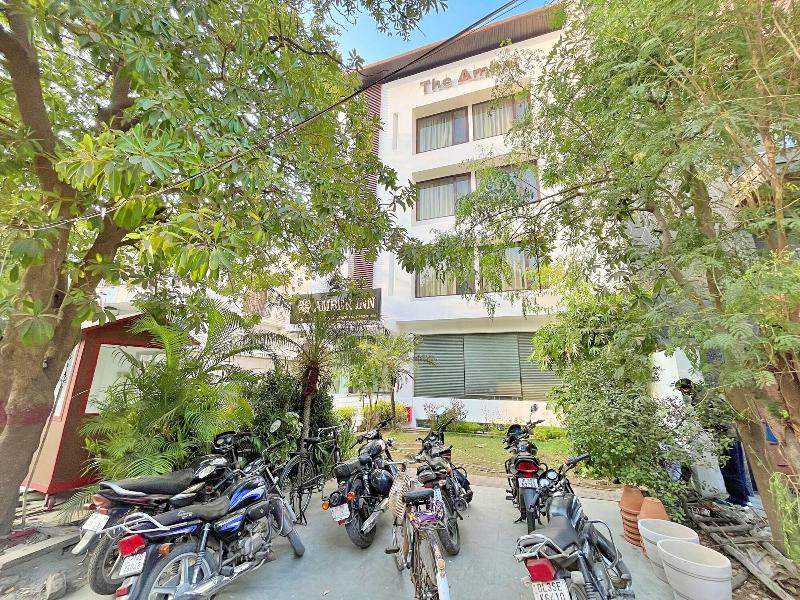 Amber Inn By Orion Hotels image