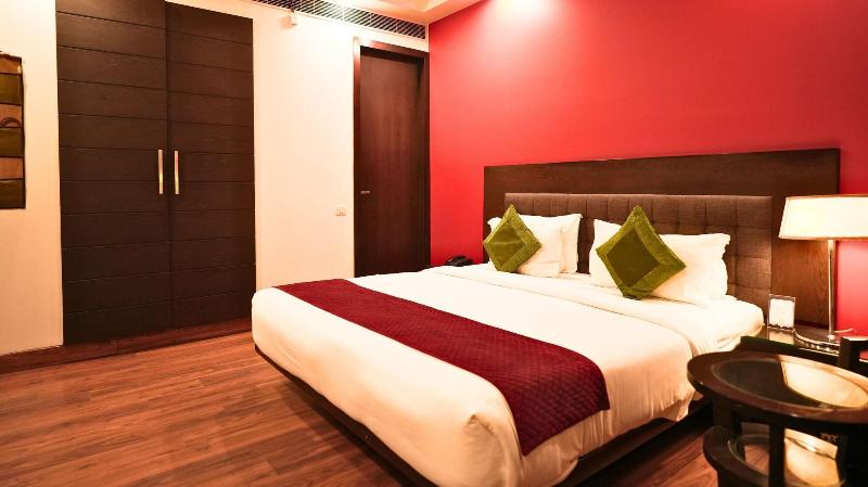 Amber Inn By Orion Hotels image