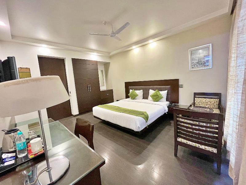 Amber Inn By Orion Hotels image