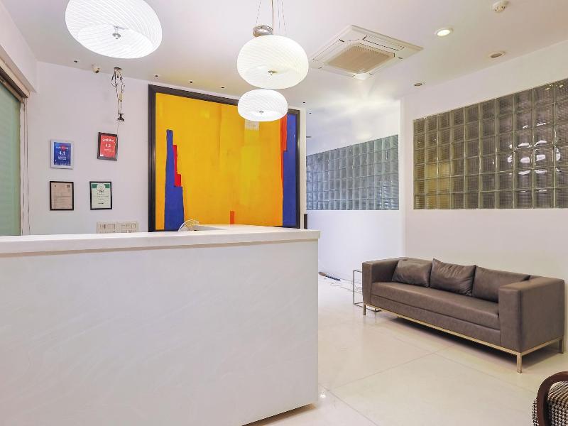 Amber Inn By Orion Hotels image