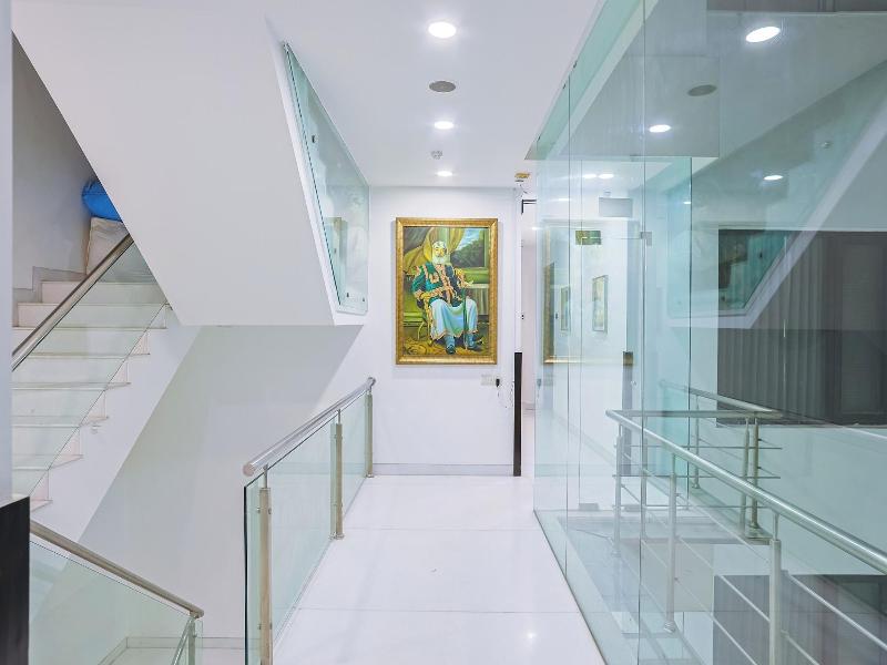Amber Inn By Orion Hotels image