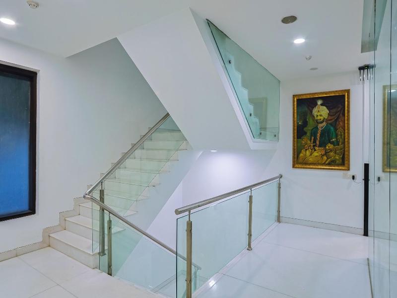 Amber Inn By Orion Hotels image