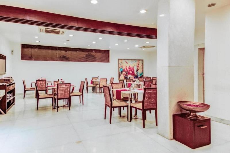 Amber Inn By Orion Hotels image