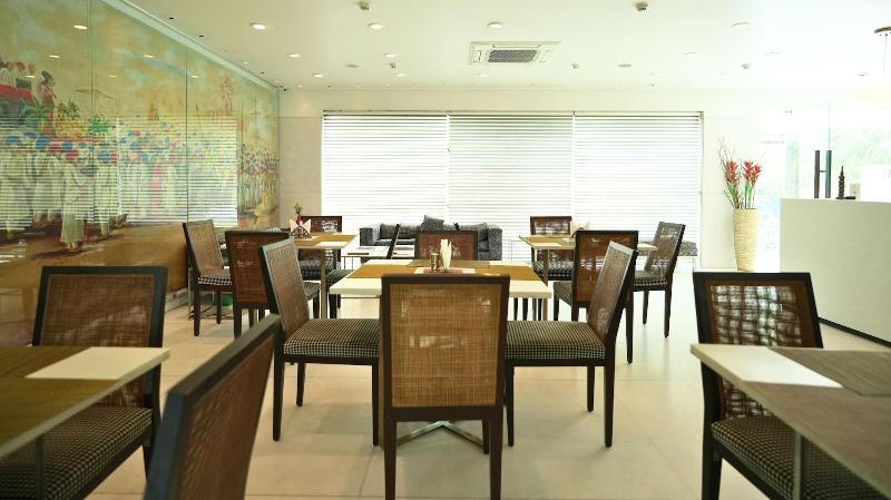Amber Inn By Orion Hotels image