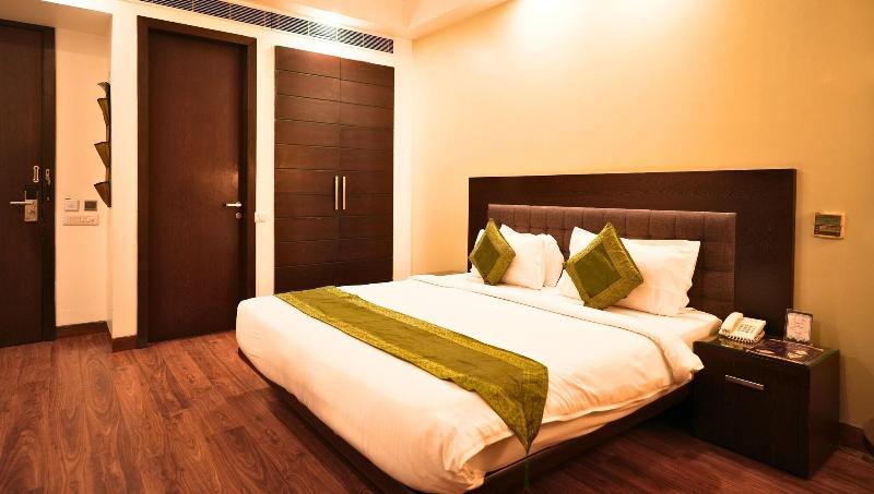 Amber Inn By Orion Hotels image