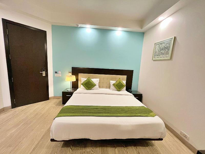 Amber Inn By Orion Hotels image