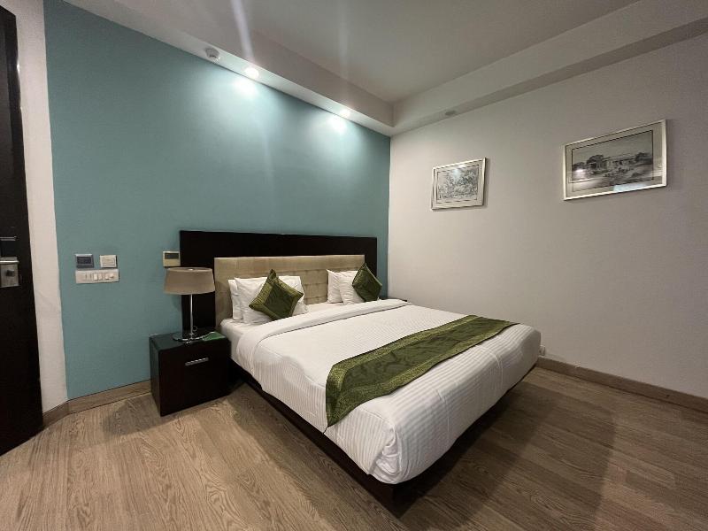 Amber Inn By Orion Hotels image