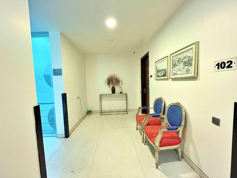 Amber Inn By Orion Hotels image