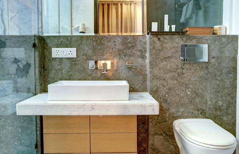 Amber Inn By Orion Hotels image