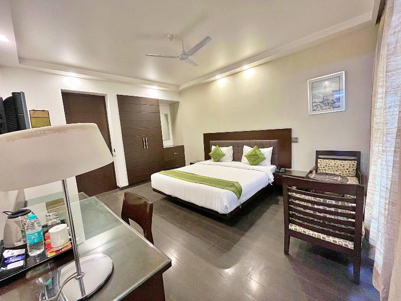 Amber Inn By Orion Hotels image