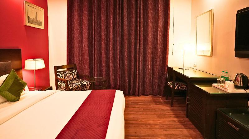 Amber Inn By Orion Hotels image