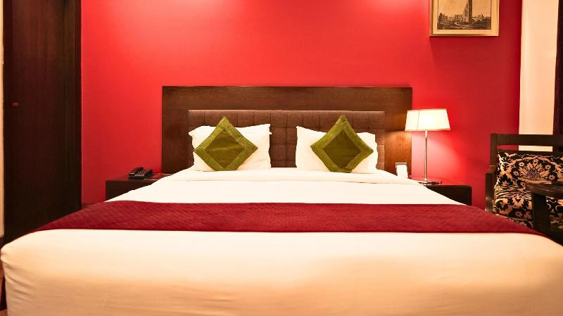 Amber Inn By Orion Hotels image